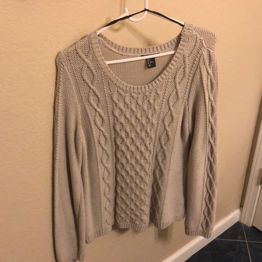 Knit sweater